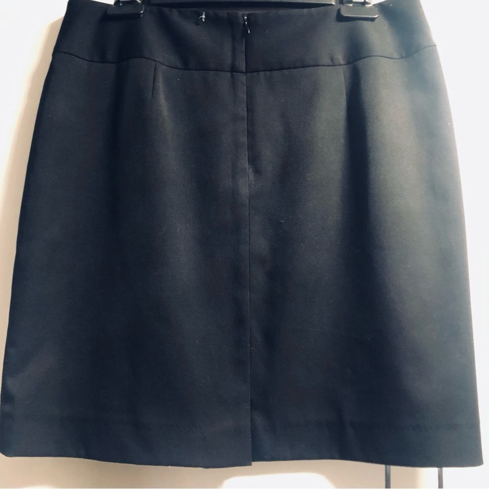 Anne Klein Size 12 Classic Black Short Straight Skirt - Picture 2 of 10
